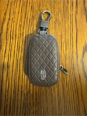 Key Chain Case Brown For Lincoln Zipper